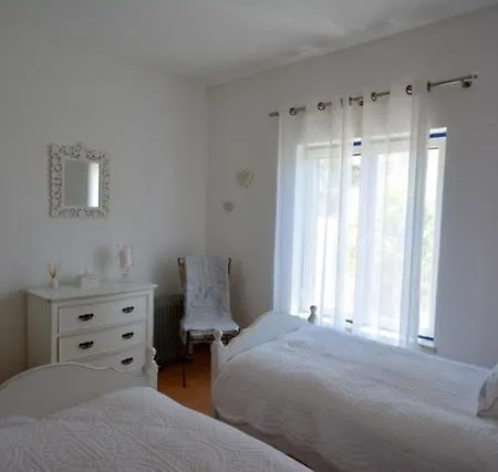 Вилла Vale Do Garrao Sleeps 4 With Pool Air Con And Wifi *